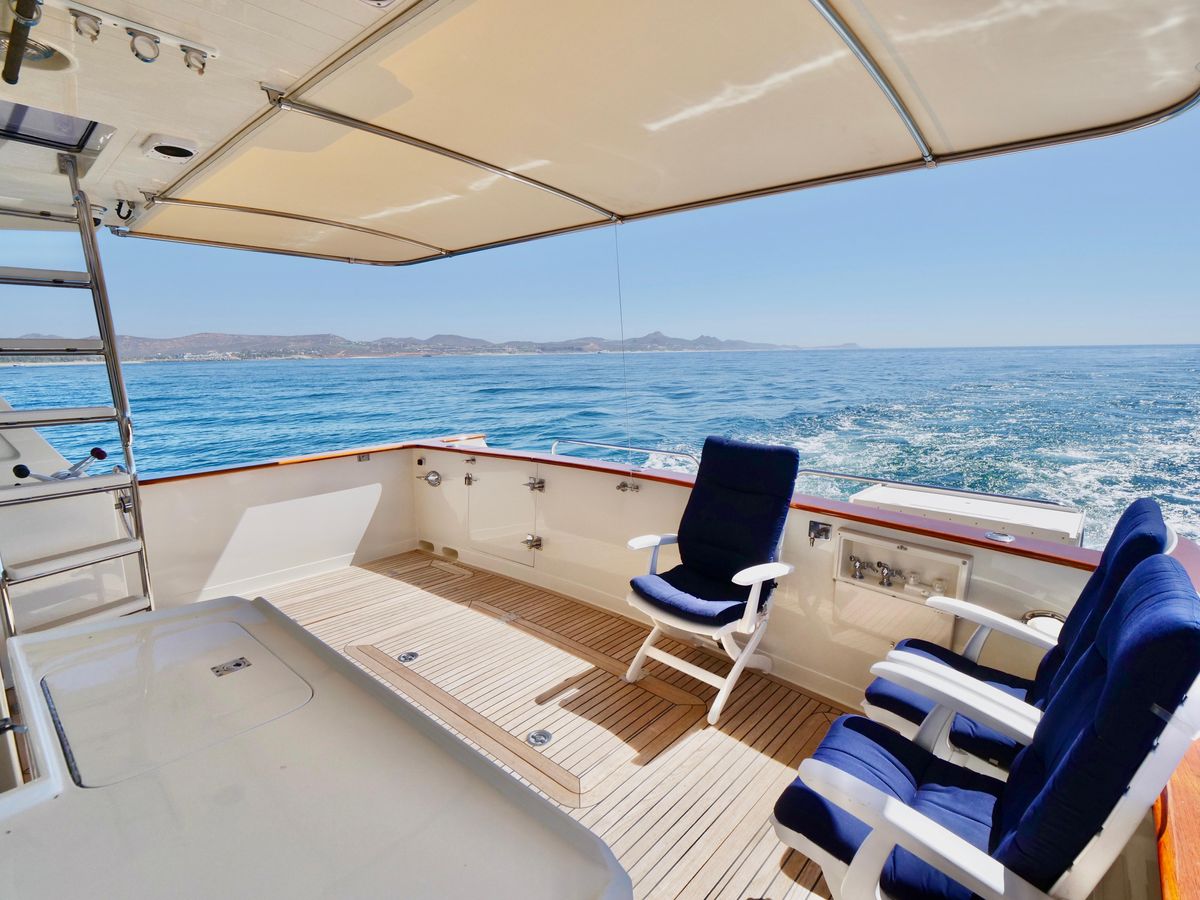 2000 Offshore Yachts 62 