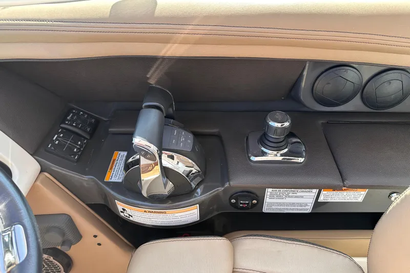  Yacht Photos Pics 2016 Sea Ray SLX 350 boat control panel with throttle and joystick.