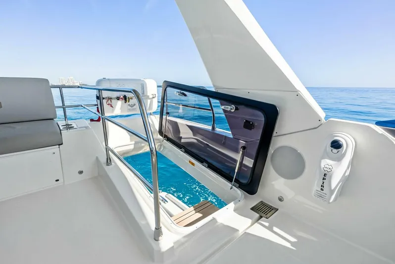 Anna Louise Yacht Photos Pics Prestige 590 Flybridge 2022 yacht deck with ocean view and modern design.