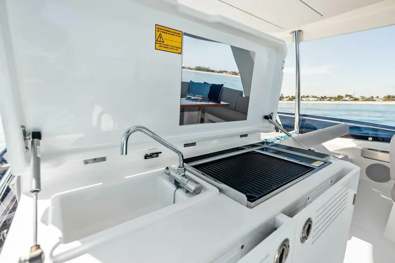 Anna Louise Yacht Photos Pics 