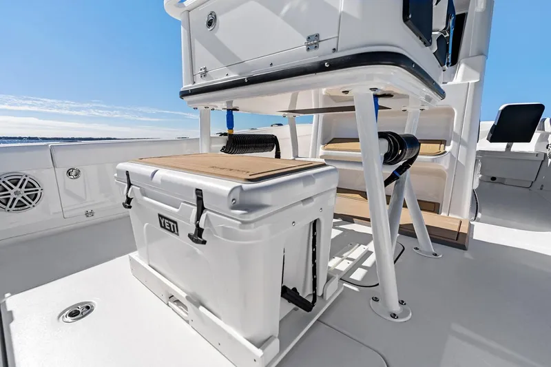 Your Next Boat! Yacht Photos Pics Manufacturer Provided Image: 2026 Blackfin 262 HB boat deck with Yeti cooler and seating area.