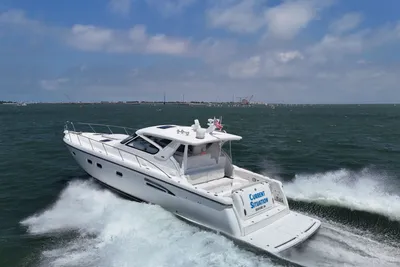 Tiara Yachts 52 Sport Yacht