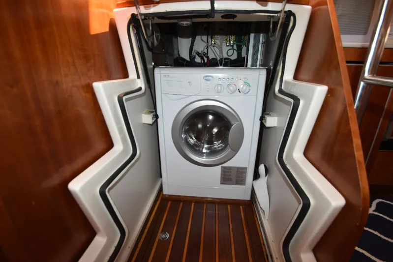 Current Situation Yacht Photos Pics 