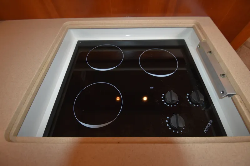 Current Situation Yacht Photos Pics 