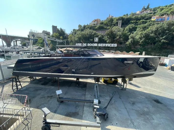 Dolce Italia Yacht Photos Pics 