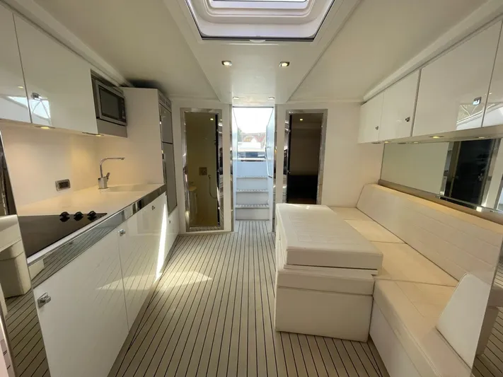 Dolce Italia Yacht Photos Pics 