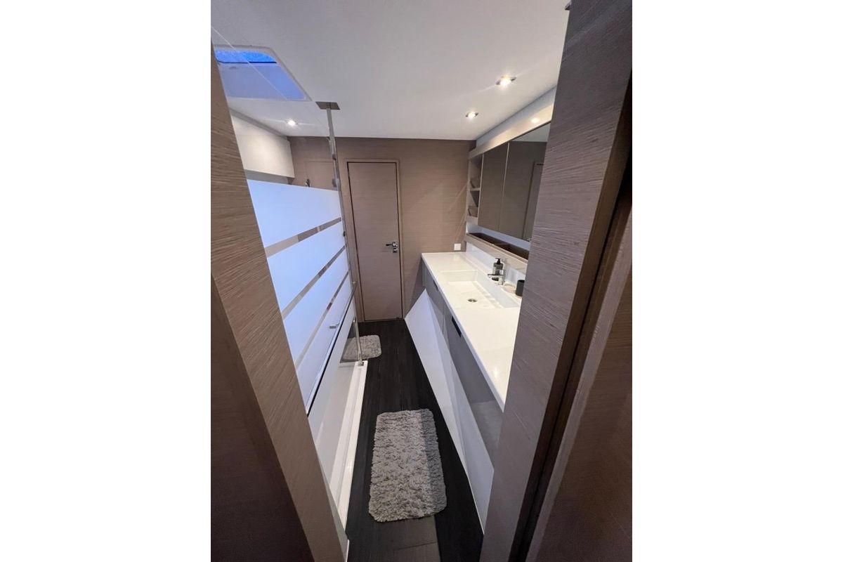 2022 Fountaine Pajot 51 