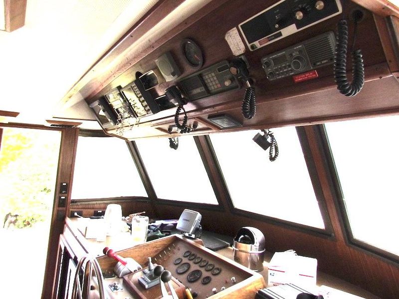 1982 Hatteras LRC Long Range Cruiser