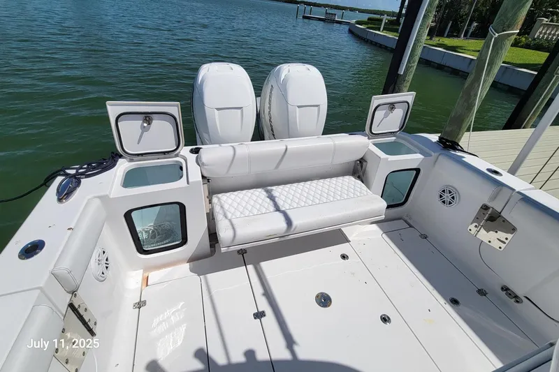 Yacht Photos Pics 2021 Sportsman Open 322 Center Console