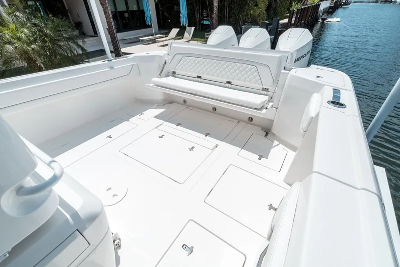 Ea3 Yacht Photos Pics 