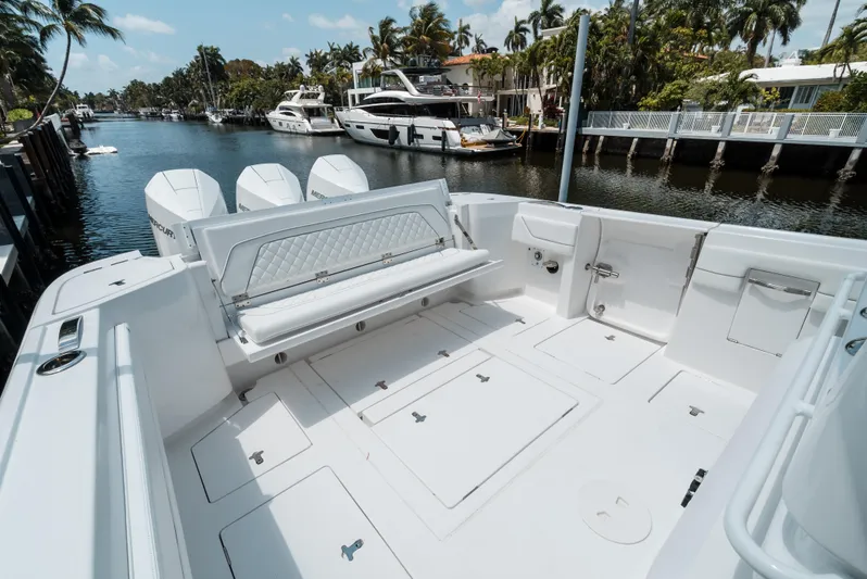 Ea3 Yacht Photos Pics 