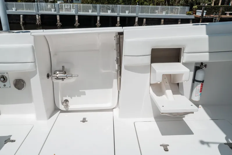 Ea3 Yacht Photos Pics 