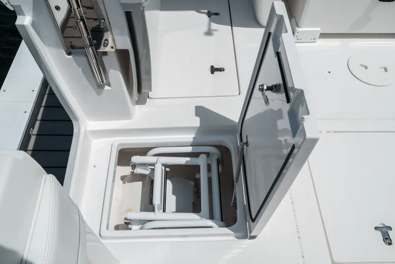 Ea3 Yacht Photos Pics 