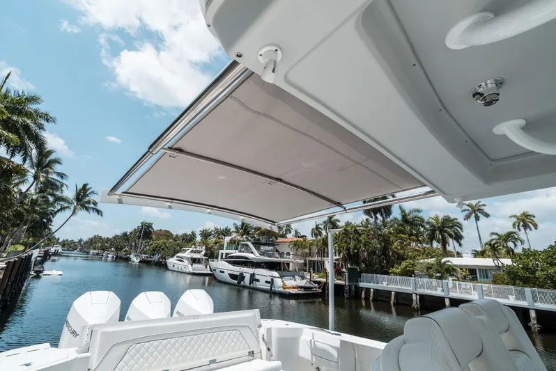 Ea3 Yacht Photos Pics 