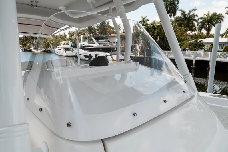 Ea3 Yacht Photos Pics 