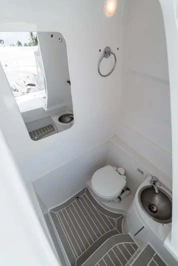 Ea3 Yacht Photos Pics 