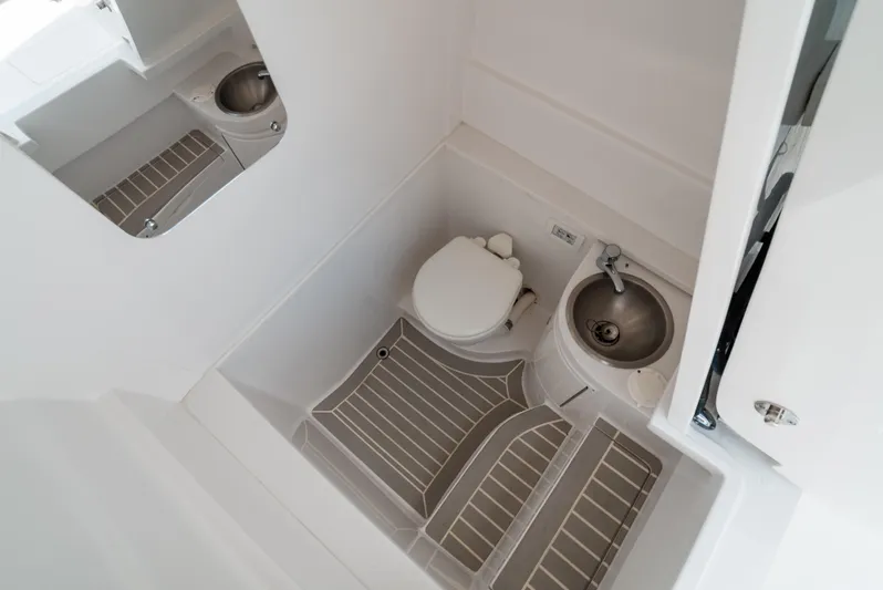 Ea3 Yacht Photos Pics 