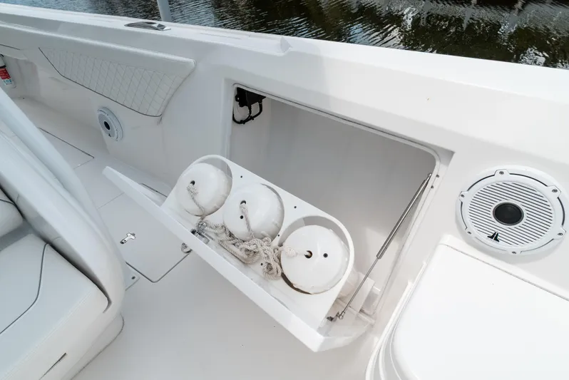 Ea3 Yacht Photos Pics 