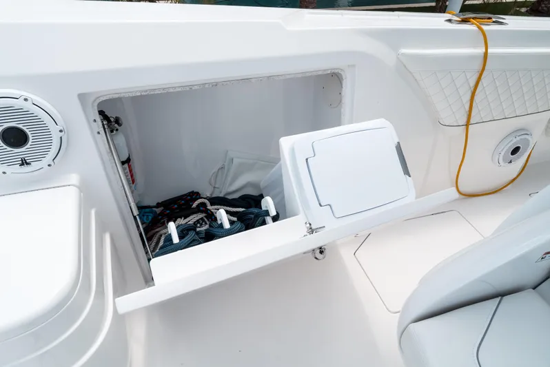 Ea3 Yacht Photos Pics 