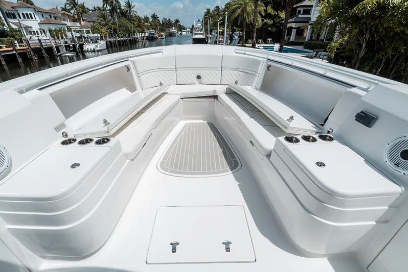 Ea3 Yacht Photos Pics 