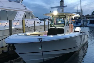 Boston Whaler 330 Outrage