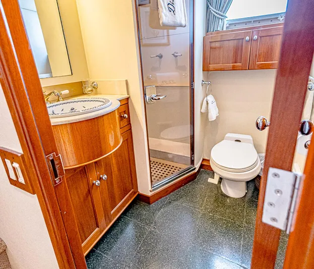 Diday Yacht Photos Pics 