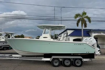 Cobia 265 Open Center Console