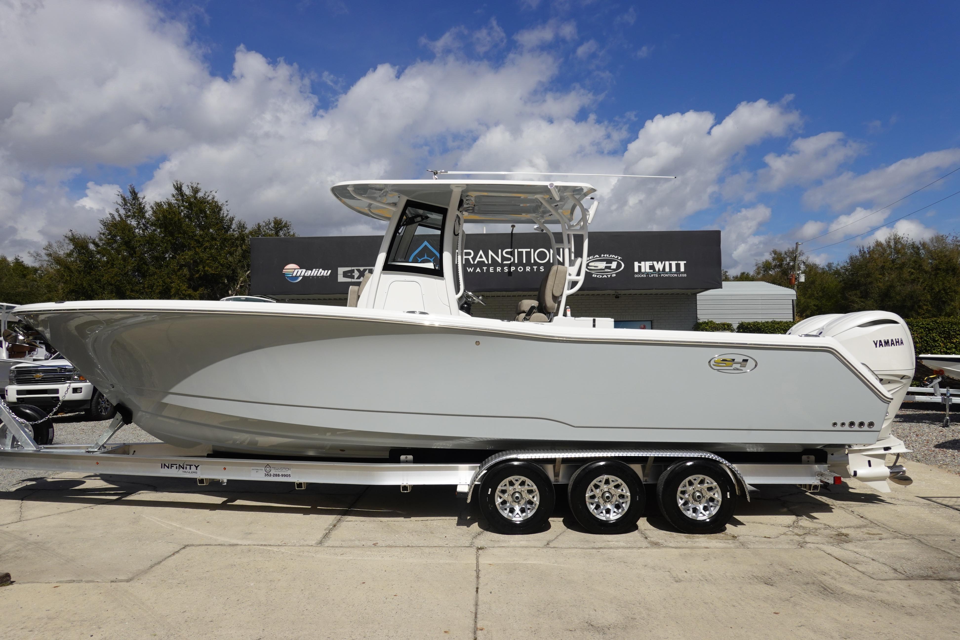 Sea Hunt Gamefish 30 Coffin Box