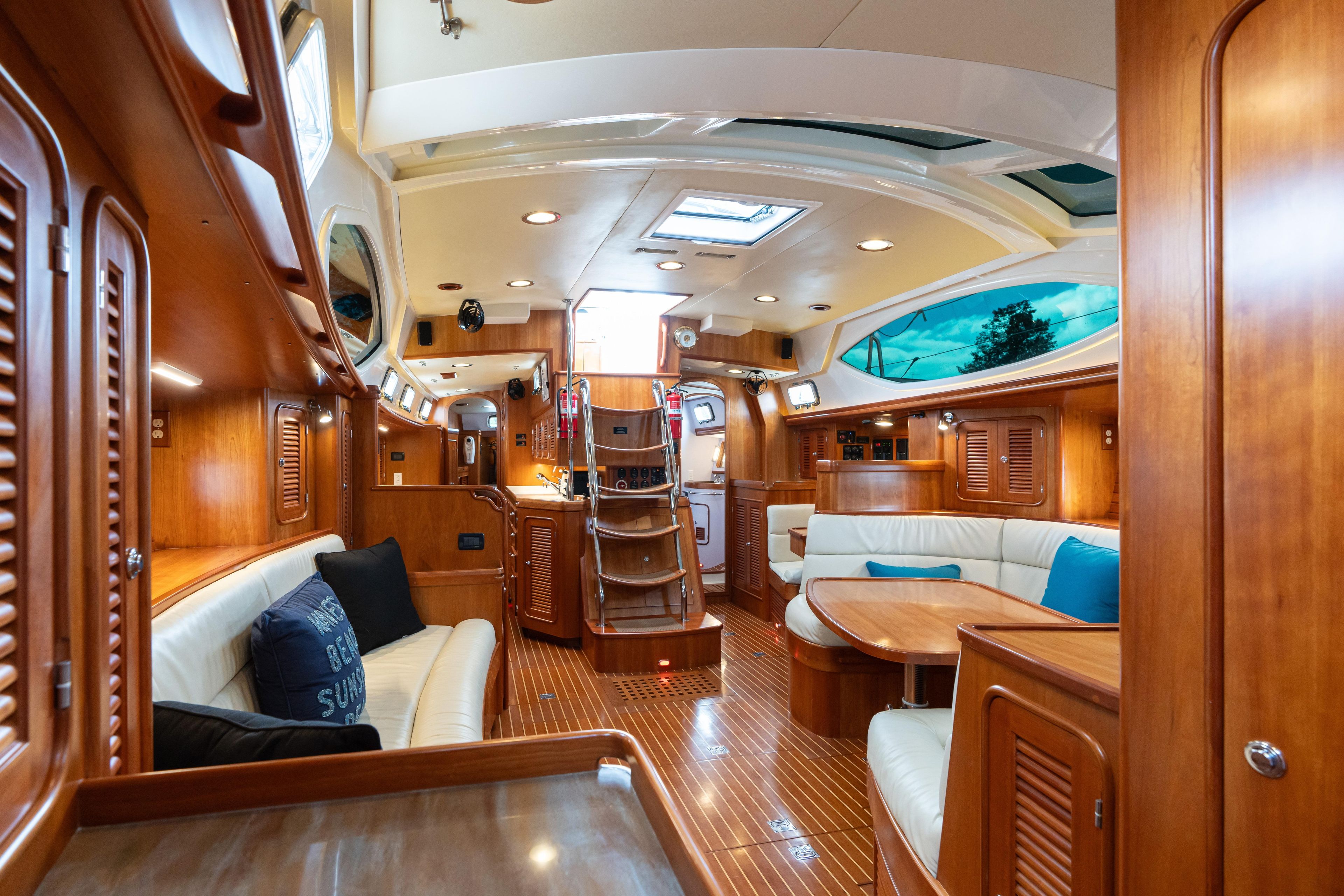 Yacht