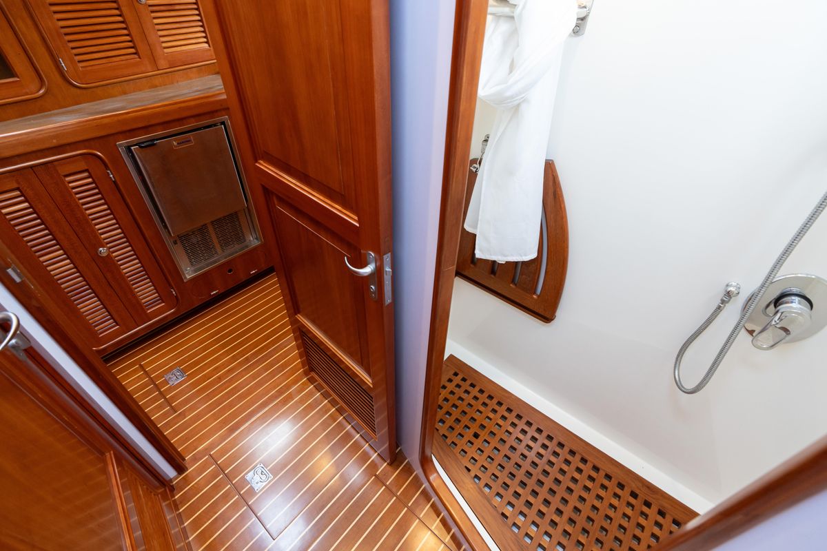 2018 Passport 54 