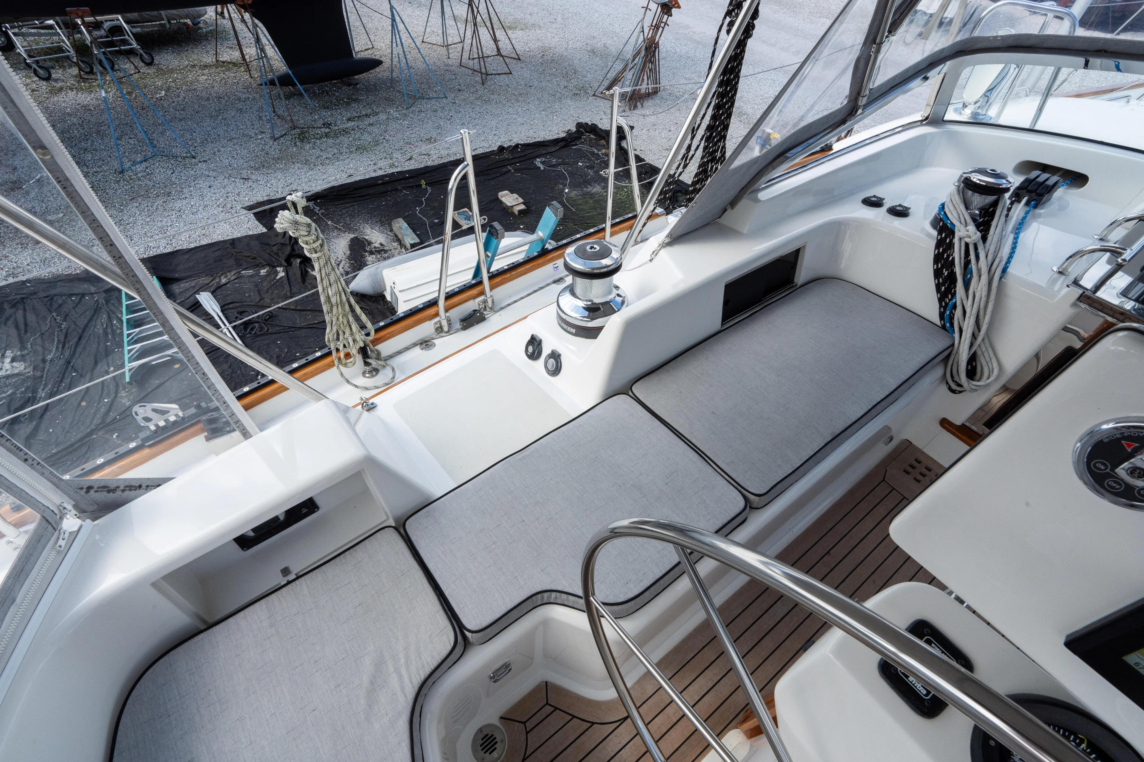 Solitude Yacht Photos Pics 2018 Passport Vista 545 Center Cockpit with sleek seating and modern controls.