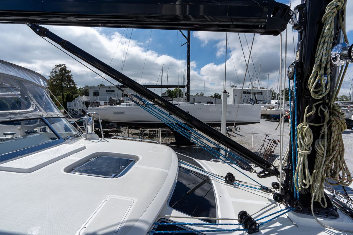 2018 Passport 54 
