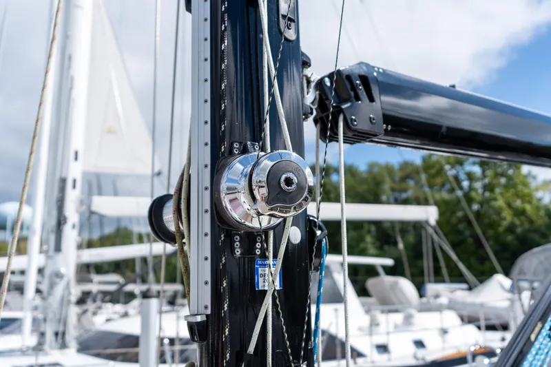 Solitude Yacht Photos Pics Close-up of a 2018 Passport Vista 545 Center Cockpit sailboat mast and rigging.