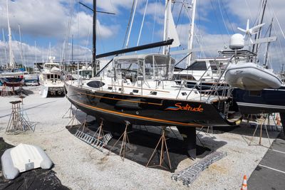Yacht