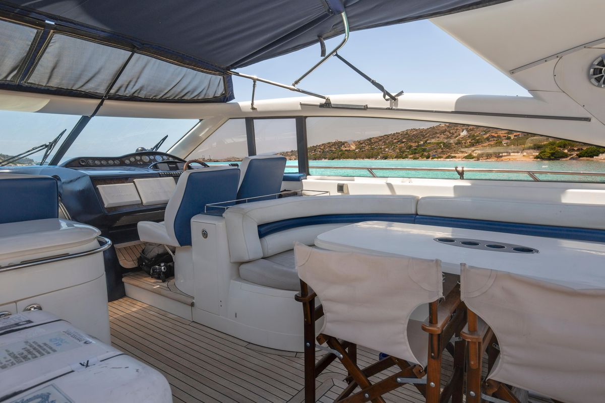 2004 Princess 65 