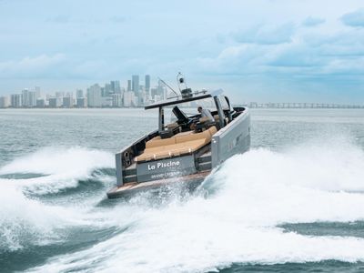 Yacht