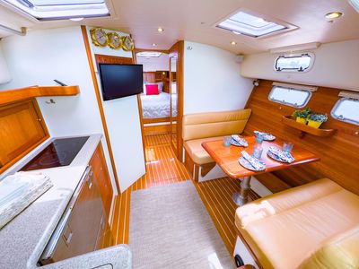 Yacht