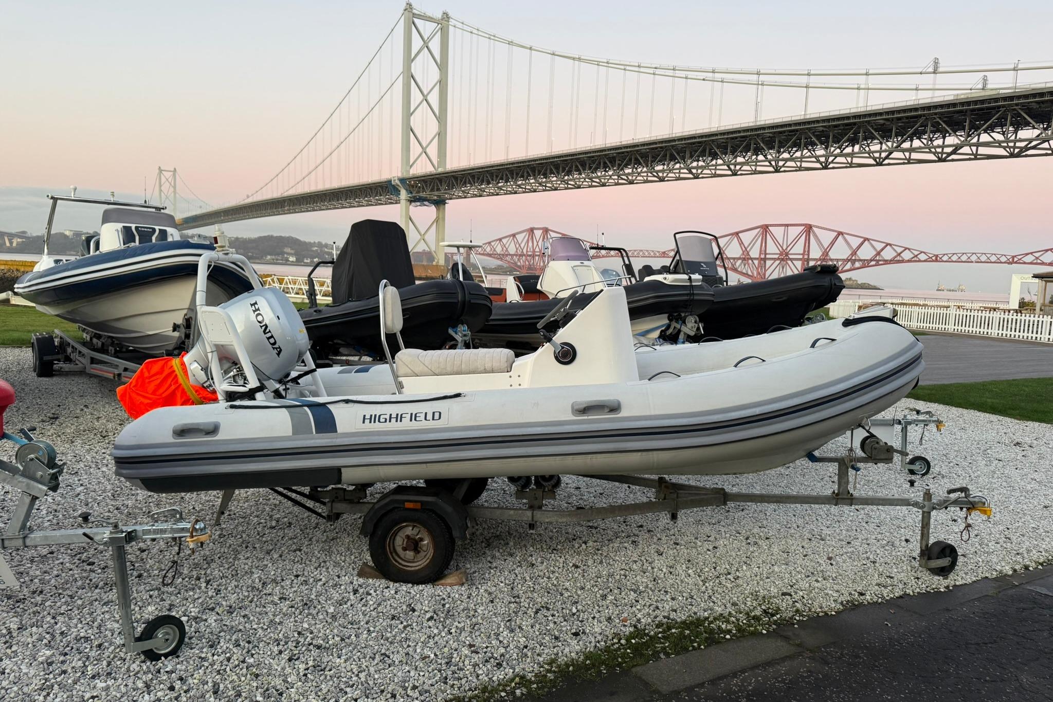 2013 Highfield Club 460