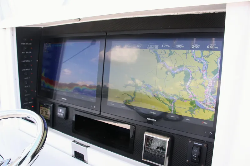 Teasin' II Yacht Photos Pics 2019 Bahama 41 Center Console navigation system with dual Garmin displays.