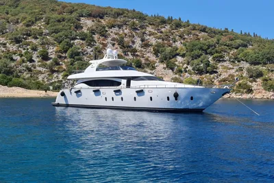 2008 Maiora 23S