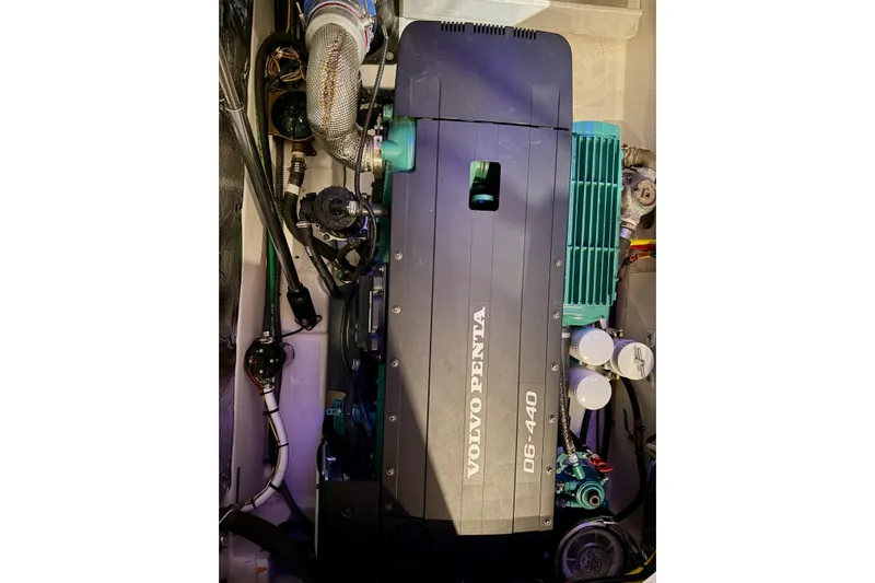  Yacht Photos Pics Engine compartment of 2023 Cutwater C-30 Sedan with Volvo Penta D6-440 engine.