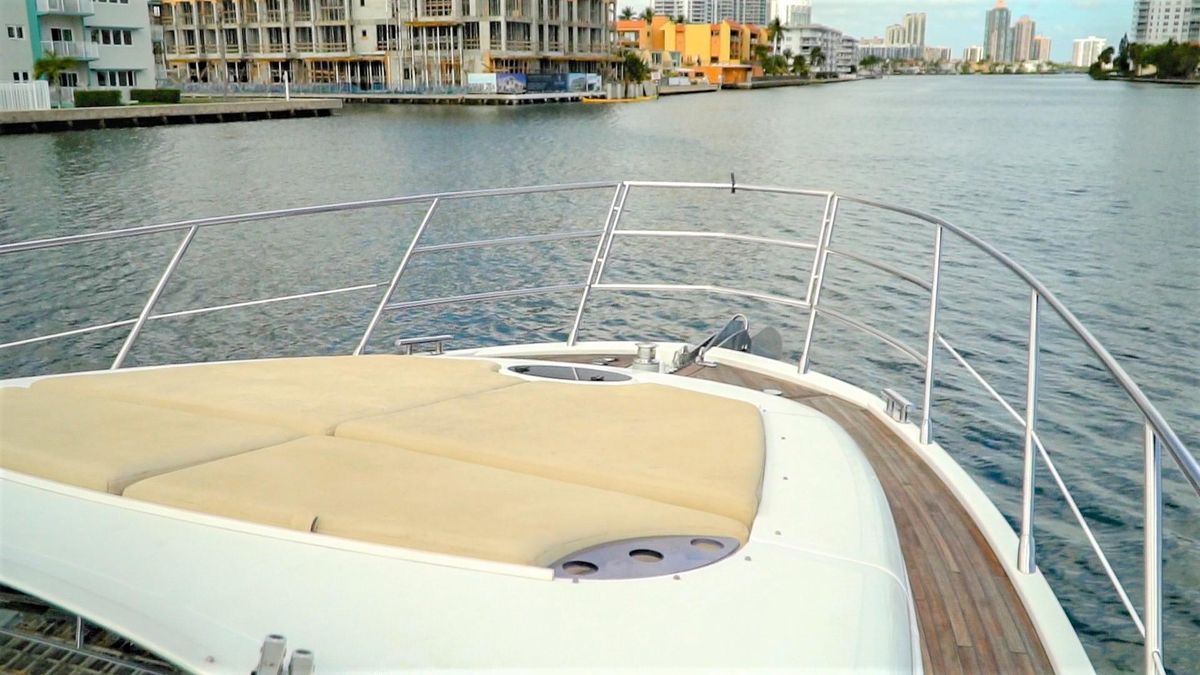 2013 Azimut 54 