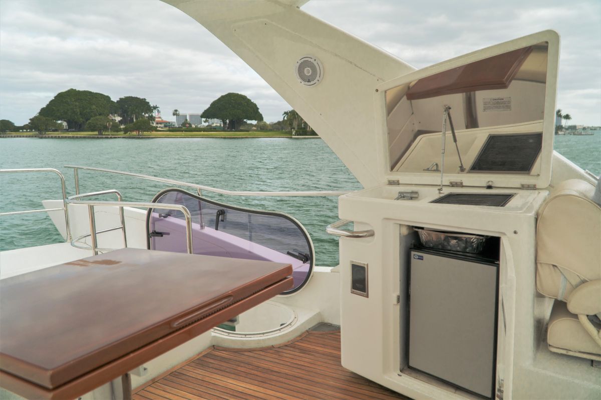 2013 Azimut 54 