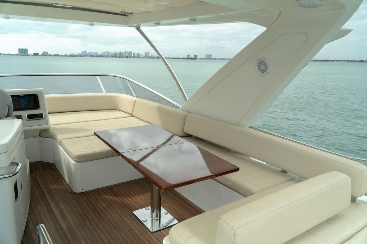 2013 Azimut 54 