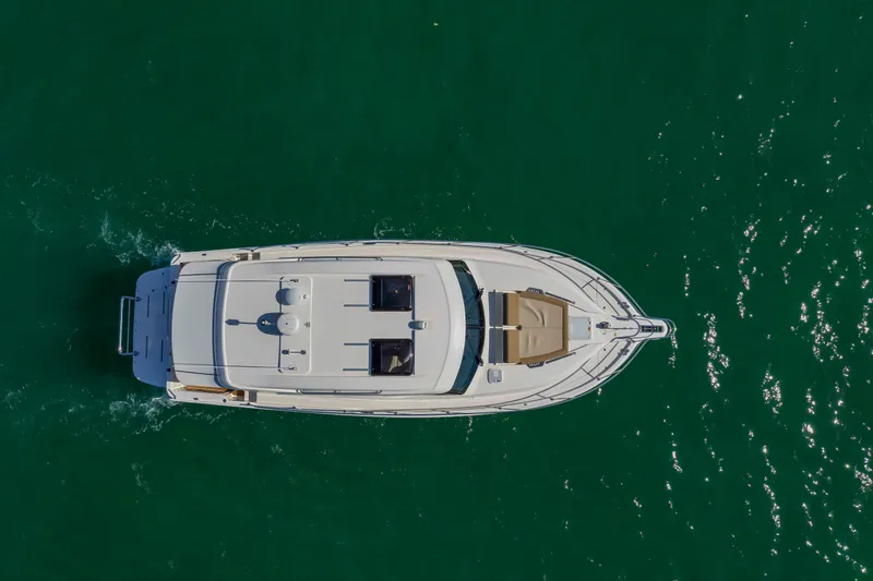 Ipanema Yacht Photos Pics 