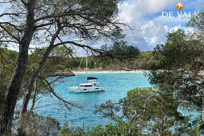 Lagoon 42