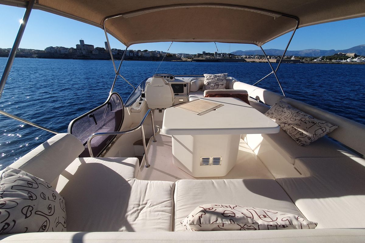 2007 Azimut 46 