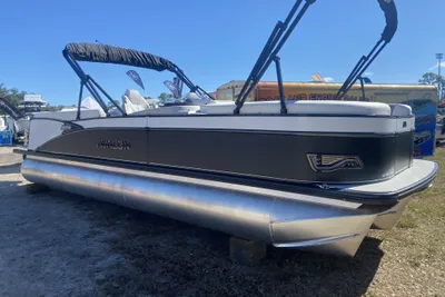 Avalon Luxury Pontoons CATALINA 2585 QUAD LOUNGER