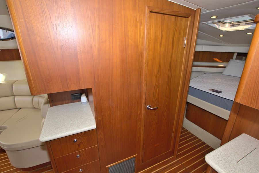 2003 Tiara Yachts 4000 Express