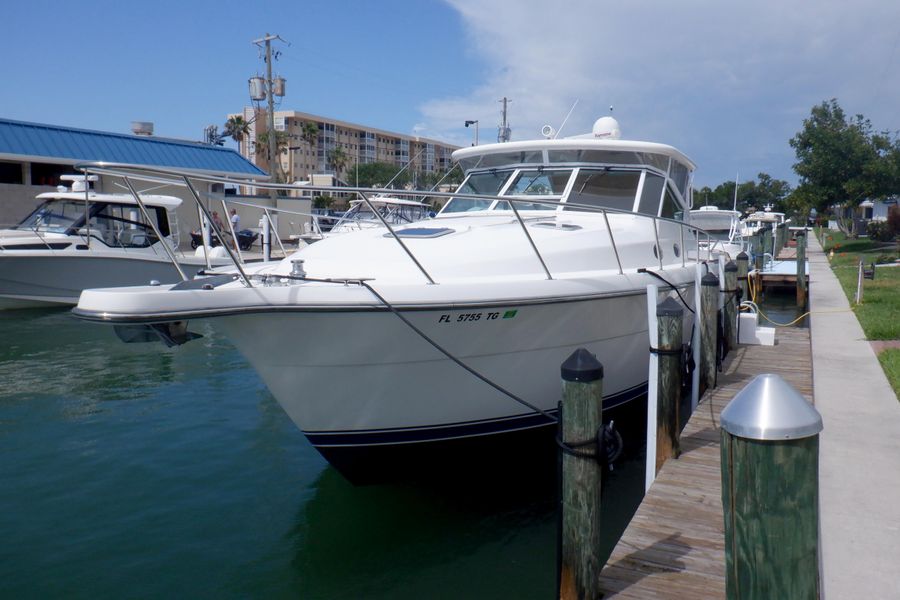 2003 Tiara Yachts 4000 Express